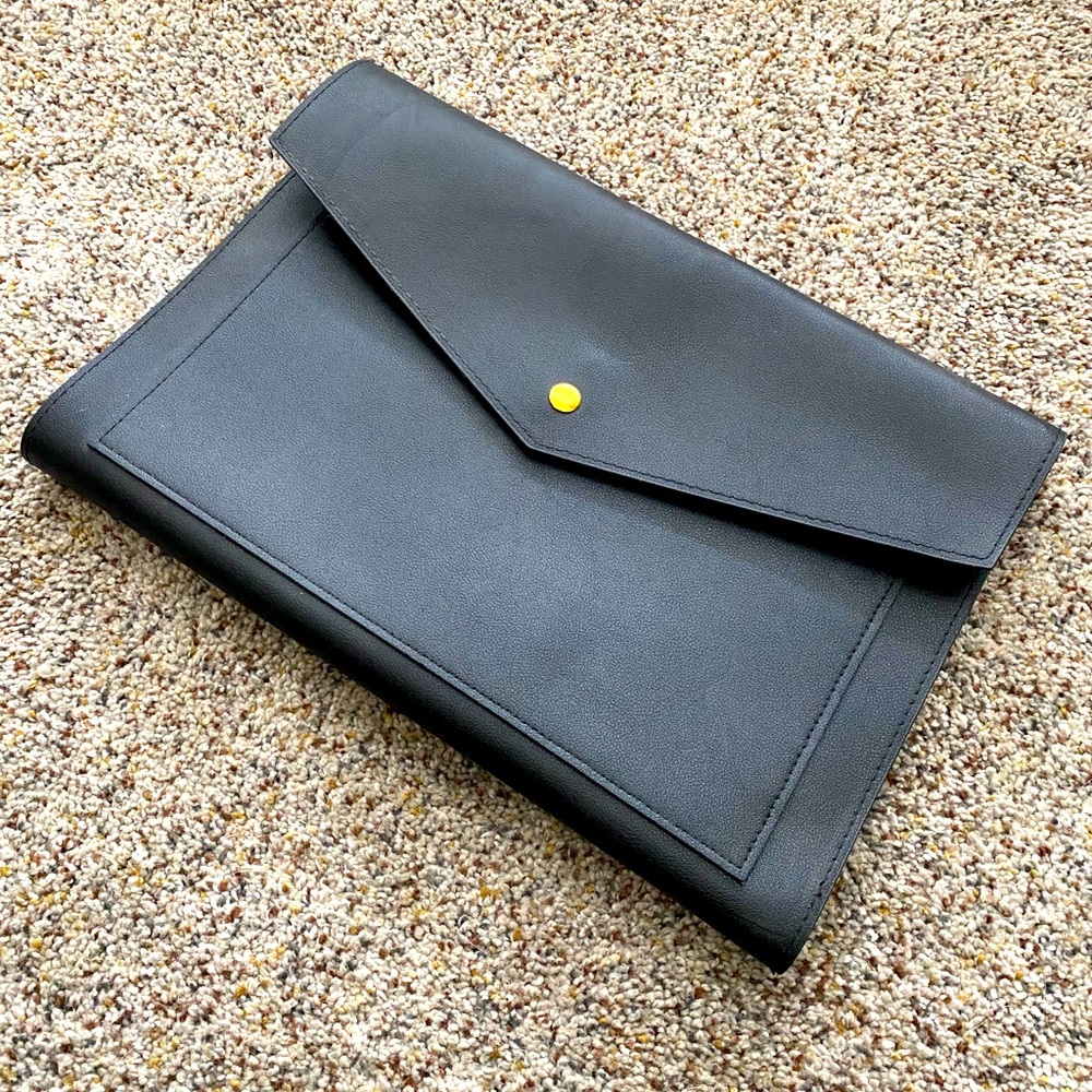 The Megan clutch